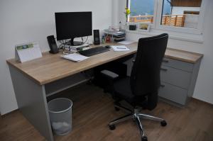Büroeinrichtung - Küchenstudio Ortner 