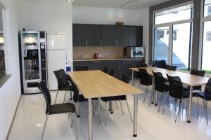 Büroeinrichtung - Küchenstudio Ortner 